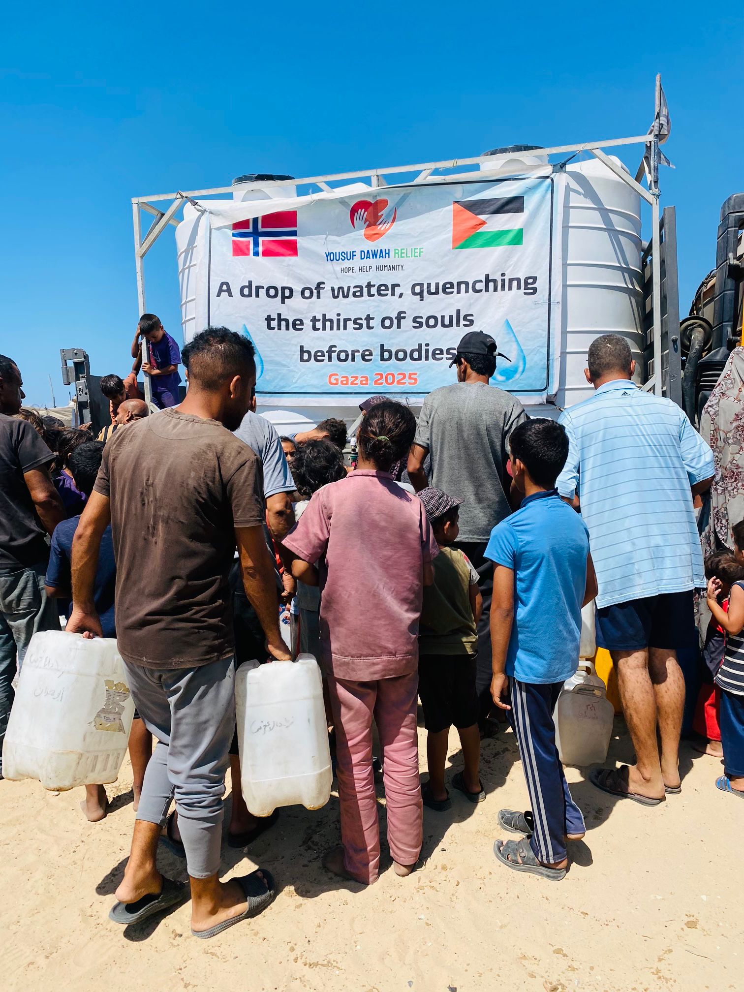 gaza-water (12).jpeg